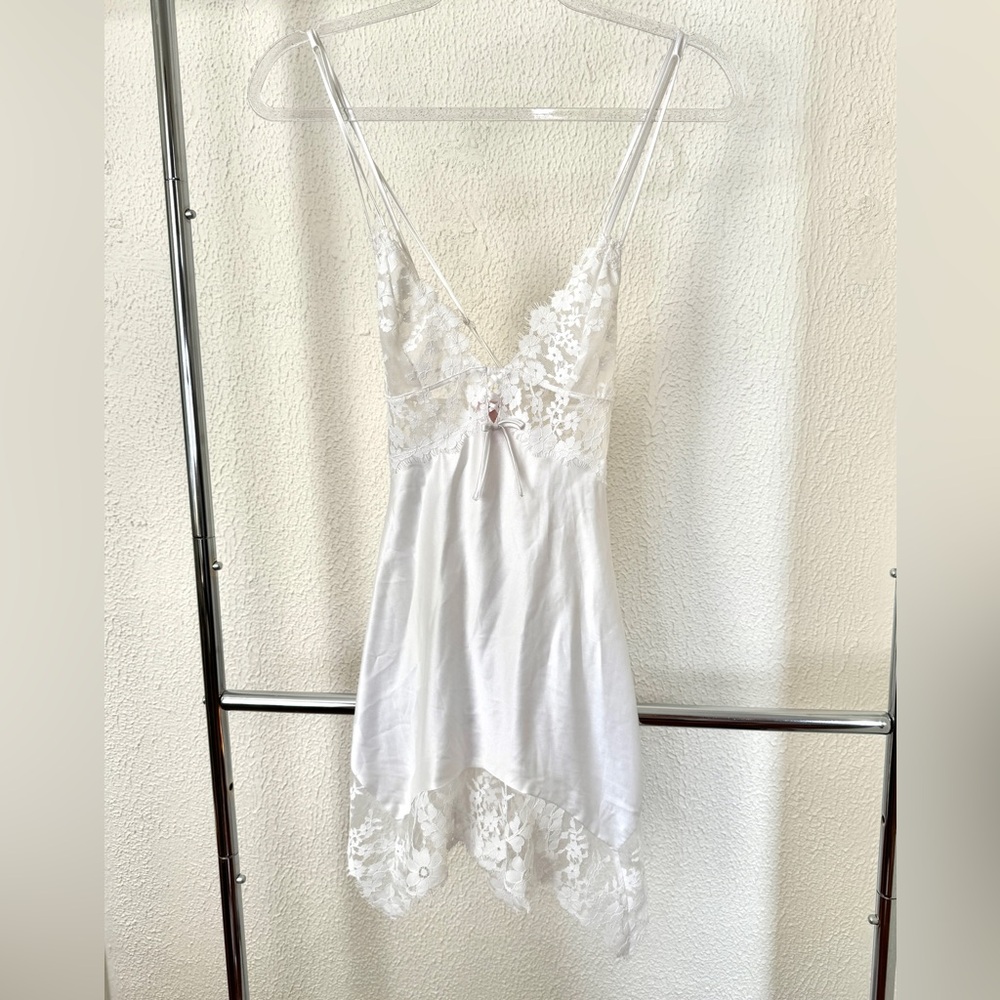 Victoria's Secret White Lace Chemise